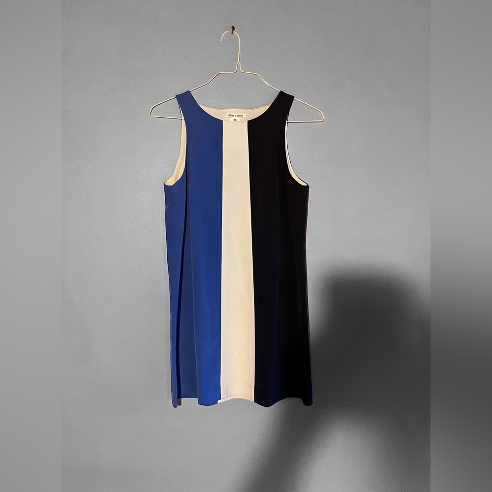 ALICE + OLIVIA COLOR BLOCK BLUE WHITE DRESS Medium Navy Stripe Mini Shift Dress